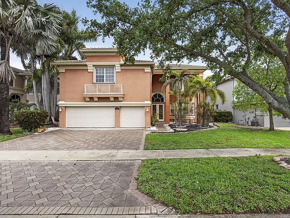 3rd image of 1724 Annandale Cir