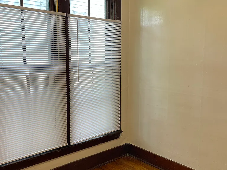 816 E Market St #C — Photo 12