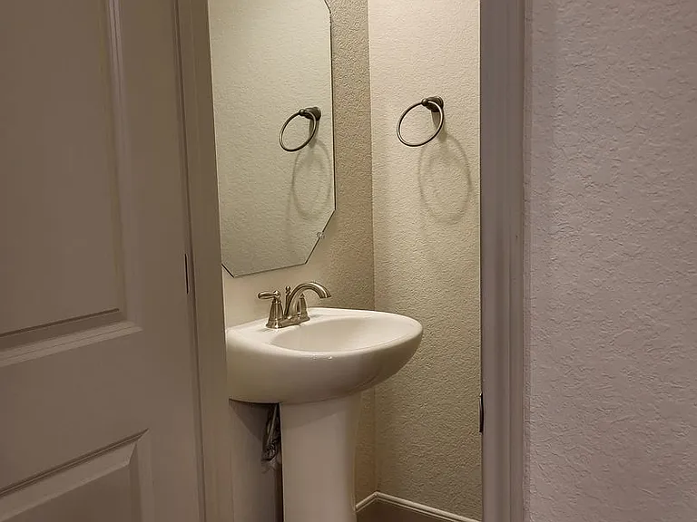7636 Magnolia Vlg #101 — Photo 10