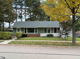 941 3rd St, Baraboo, WI 53913