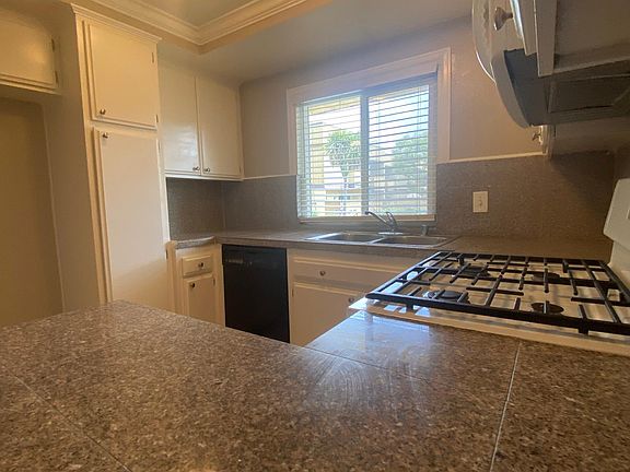 4th image of 434 W 223rd St Unit 128