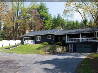 2476 Brookview Rd, Schodack, NY 12033