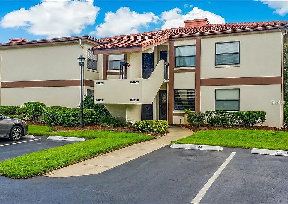 1st image of 6154 Burnside Cir