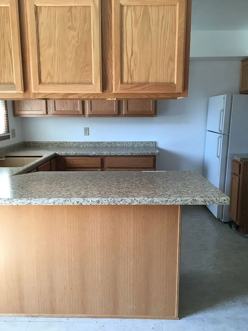 Presidential Estates Townhomes — Photo 3