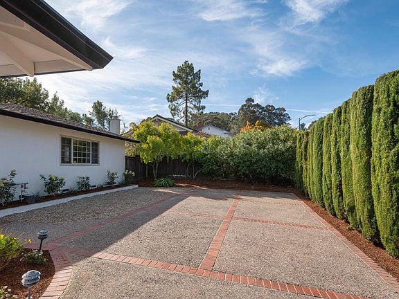4th image of 3115 Rivera Dr