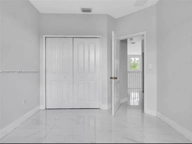 16628 SW 47th Ter — Photo 12