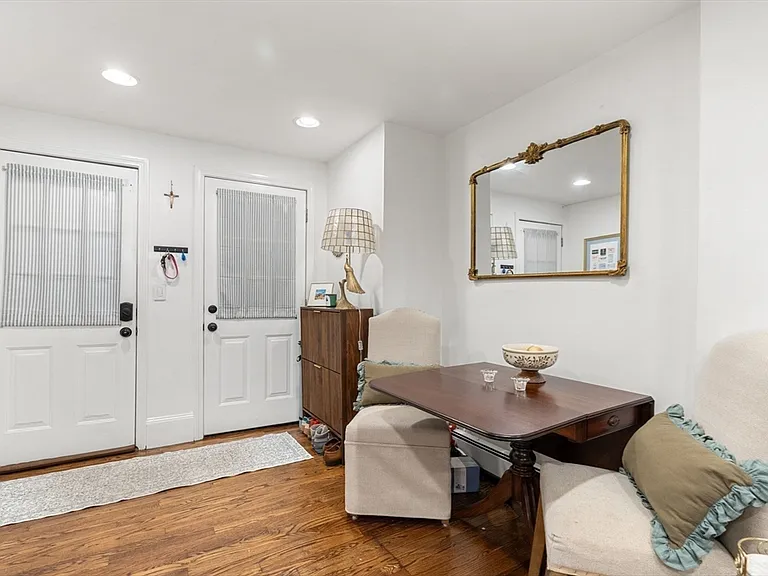 302 K St #B — Photo 15