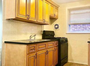 198-12 32nd Ave #1, Flushing, NY 11358