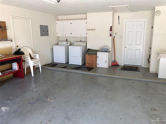 3rd image of 344 Diana Dr