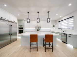 4416 Suzanna Cres SW, Edmonton, AB T6X0Y4