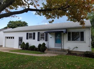 2017 Rhode St, Sandusky, OH 44870