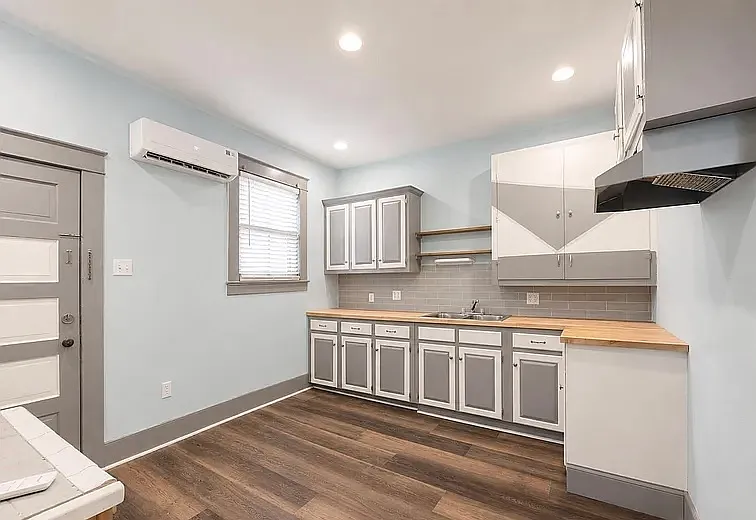 2 bed, 1083 sqft, $1,300 — Photo 2