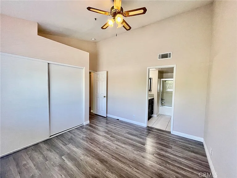 38 N Bonnie Ave #7 — Photo 19