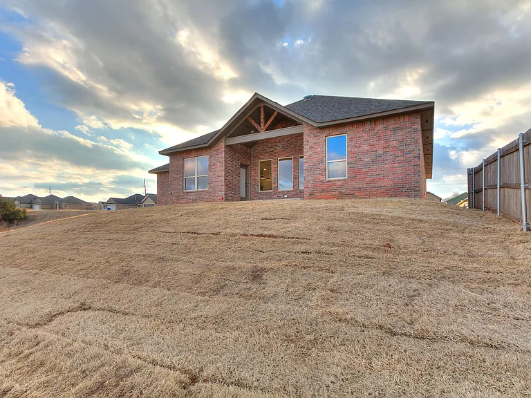 1901 Hollow Crest Ct — Photo 74