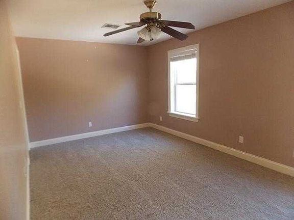 3 BEDROOM UPSTAIRS