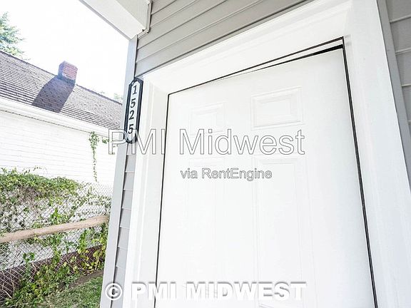 2nd image of 1525 E Market St