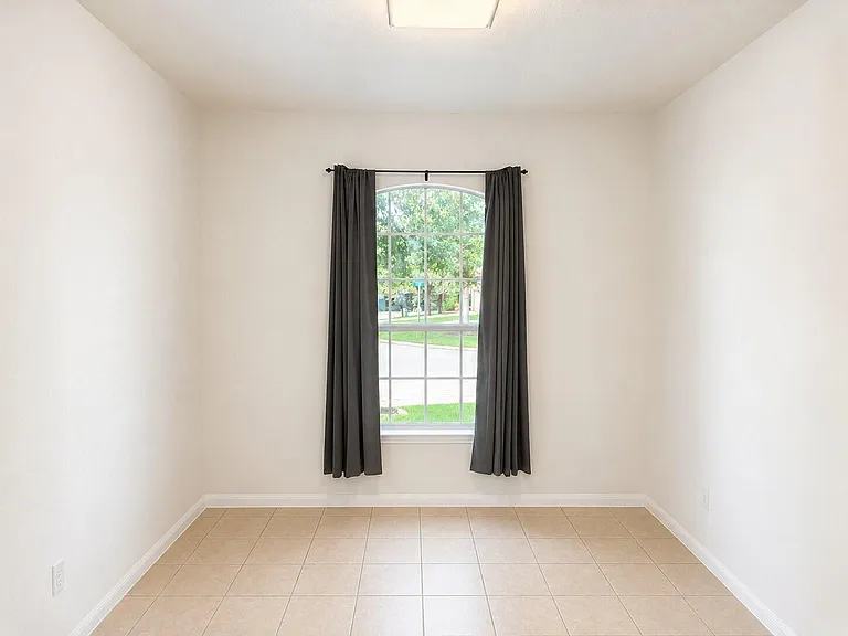 38106 N Sweetwater Cir — Photo 9