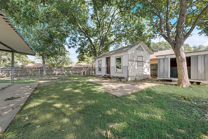 3404 Gray Dr — Photo 17