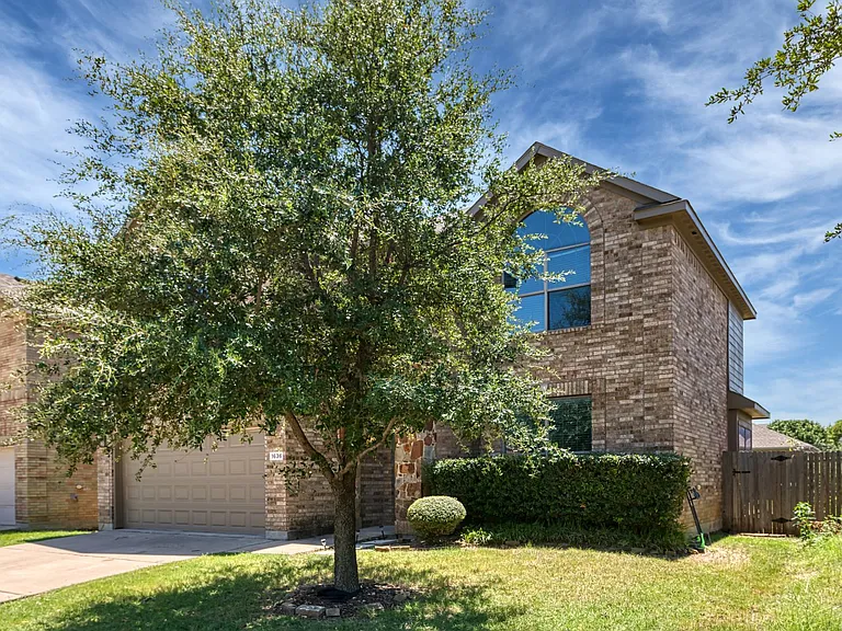 1636 Quail Grove Dr — Photo 3