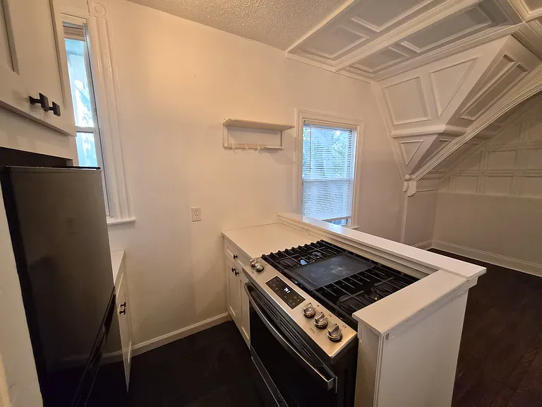 36 Bellevue Ave #2 — Photo 3