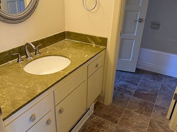5th image of 260-280 Wilson St S #260