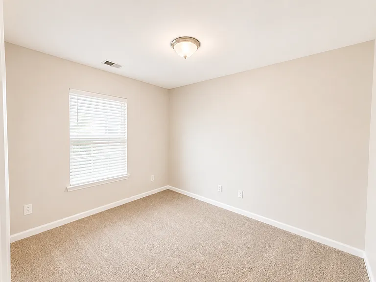 240 Summer Hill Way — Photo 9
