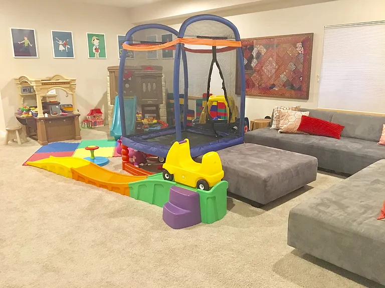 2381 Hecla Dr — Photo 23