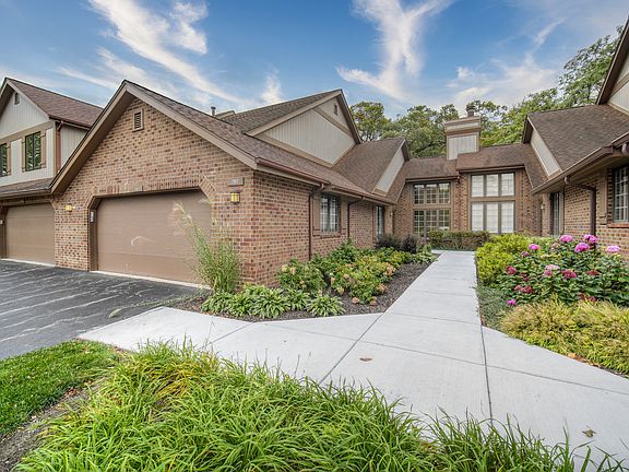 2nd image of 7917 Oak Knoll Ln #6
