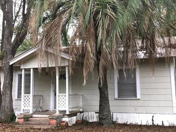5328 Forest Dr, Graceville, FL 32440