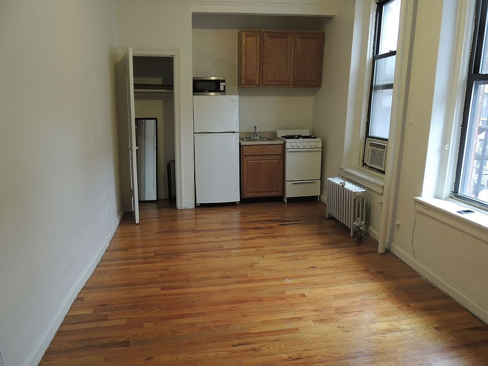 1st image of 402 W 51st St APT 1A