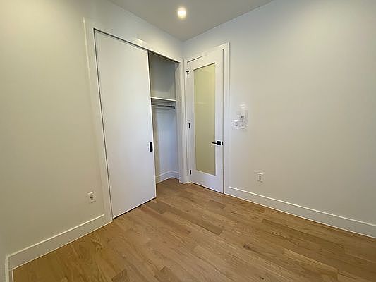 3rd image of 235 Bainbridge St APT 3