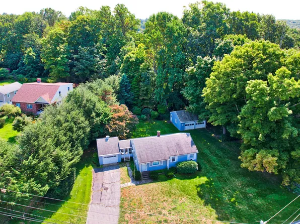10 Maria Hotchkiss Road, Prospect, CT 06712