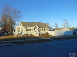 1234 Harrison Ave, Burlington, IA