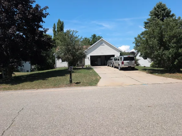 14325 Aspen Vale Dr, Holland, MI 49424