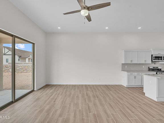 4th image of 51053 Desert Calico Ave