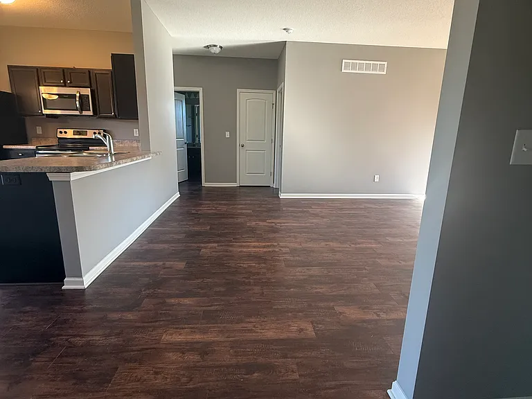 25949 W 142nd Ct — Photo 6