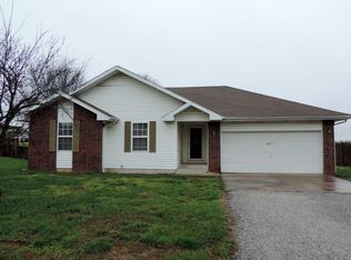 411 Westview, Clever, MO 65631