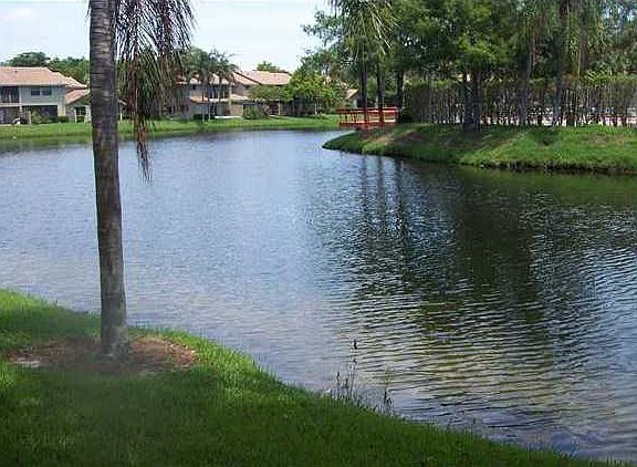 3rd image of 9132 Vineyard Lake Dr