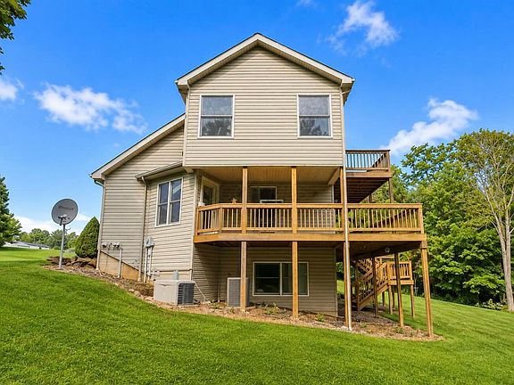 3rd image of 5230 Township Road 98