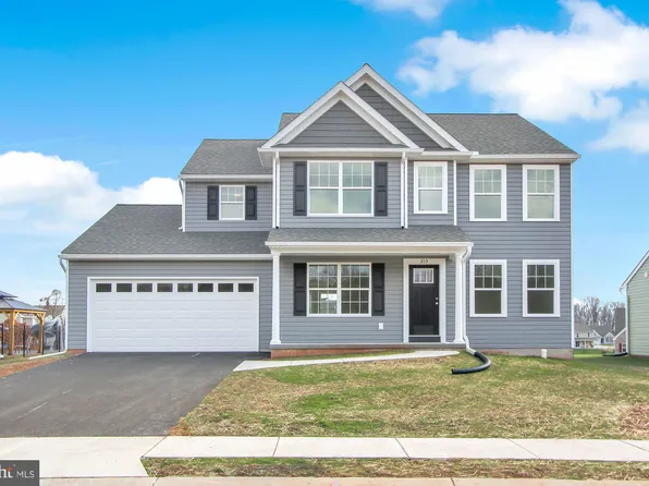 45 Callie Dr, York, PA 17404