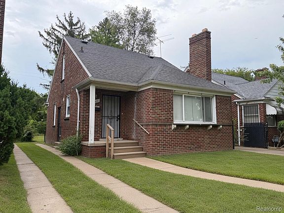 2nd image of 19324 Kentucky St