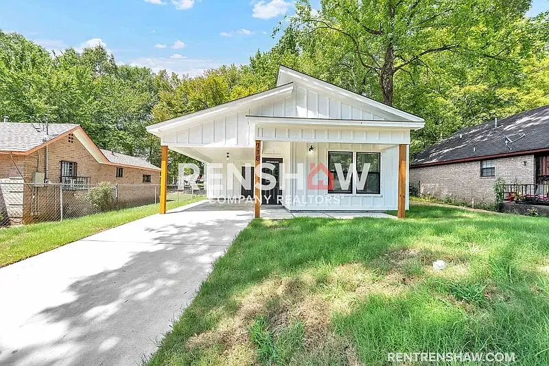 718 Hazelwood Rd