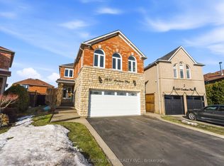 3295 Coralbean Pl, Mississauga, ON L5N 6X8
