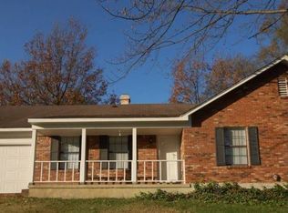 3887 Plum Hill Dr, Memphis, TN 38135