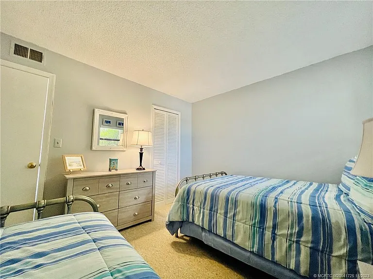 9400 S Ocean Dr #201B — Photo 46