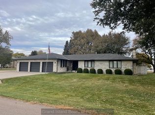 3440 Graham Ave, Grand Island, NE 68803