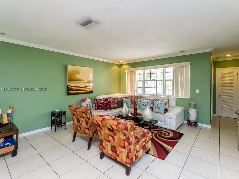 5524 Garfield St — Photo 8
