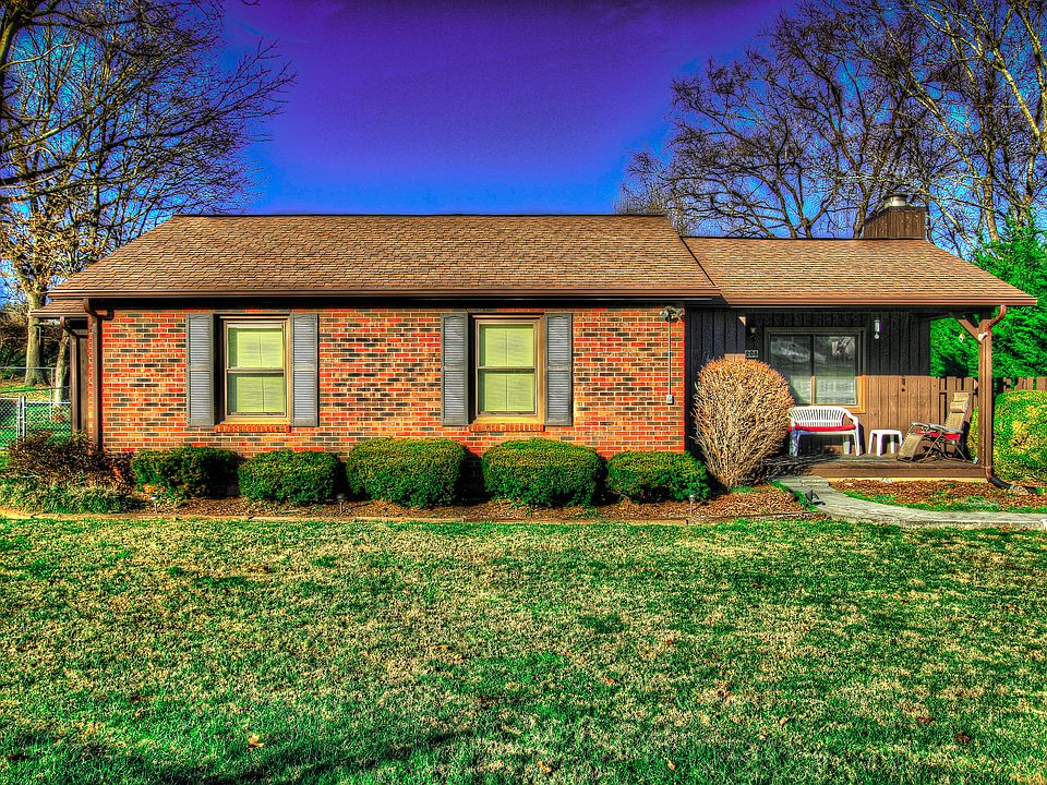 1st image of 3208 Buckingham Dr