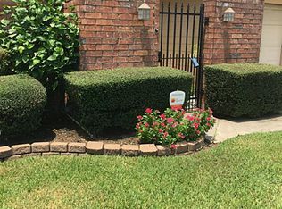 2338 Farriers Bend Dr, Friendswood, TX 77546
