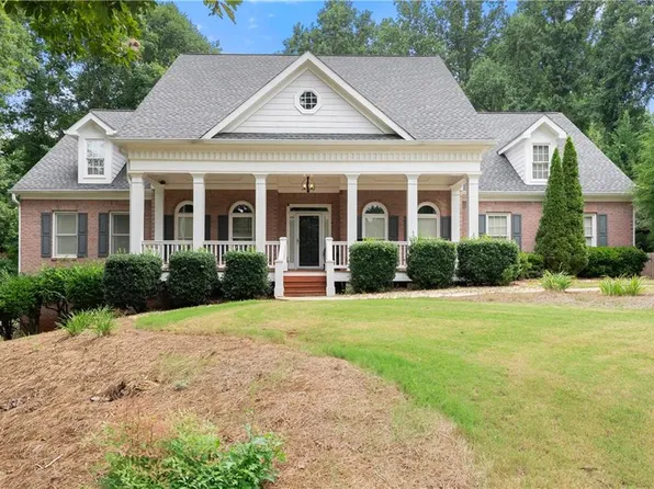 5022 Oak Farm Way, Flowery Branch, GA 30542